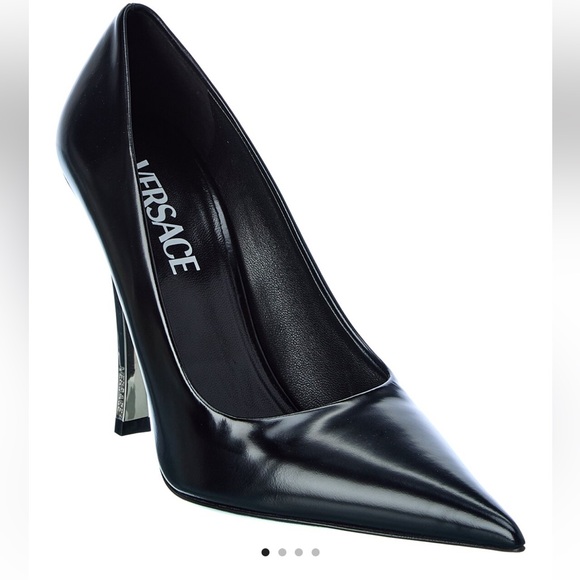 Versace pin point pumps - Picture 1 of 5